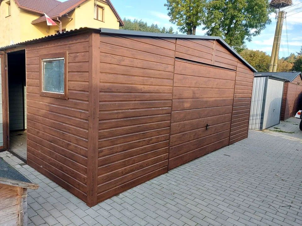 Realizácia ES STAL: plechová garáž u zákazníka, fotografia 15