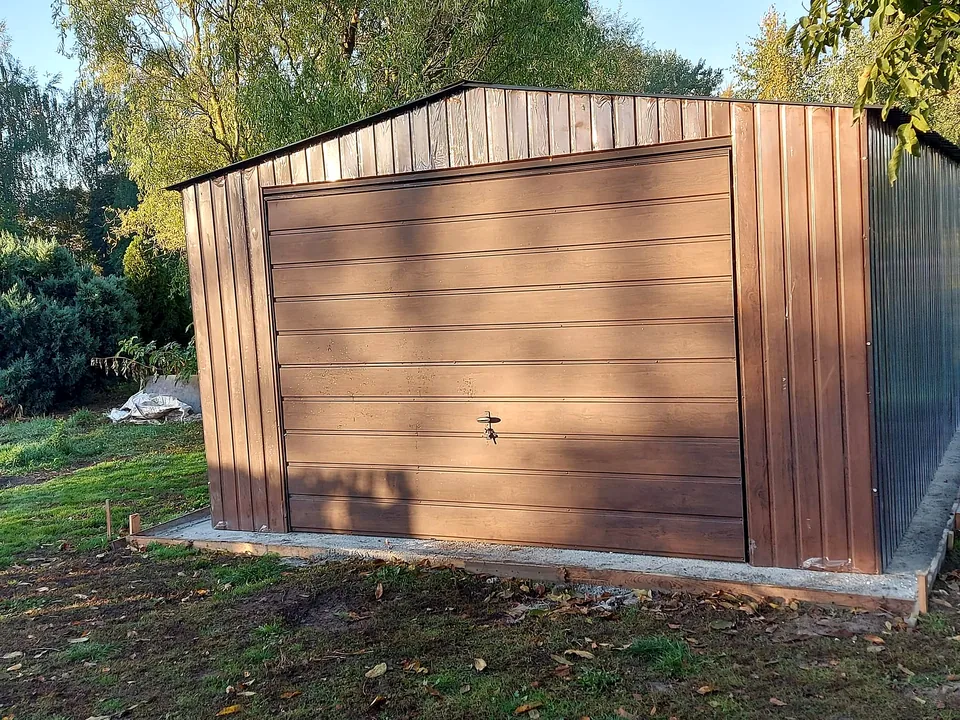Realizácia ES STAL: plechová garáž u zákazníka, fotografia 16